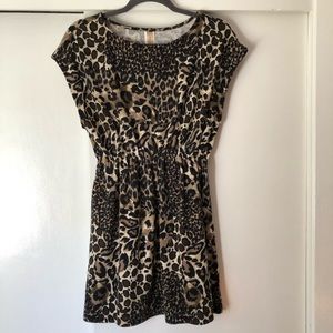 Leopard print short sleeve mini dress/tunic